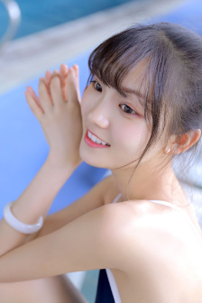 女教师教室hd在线观看